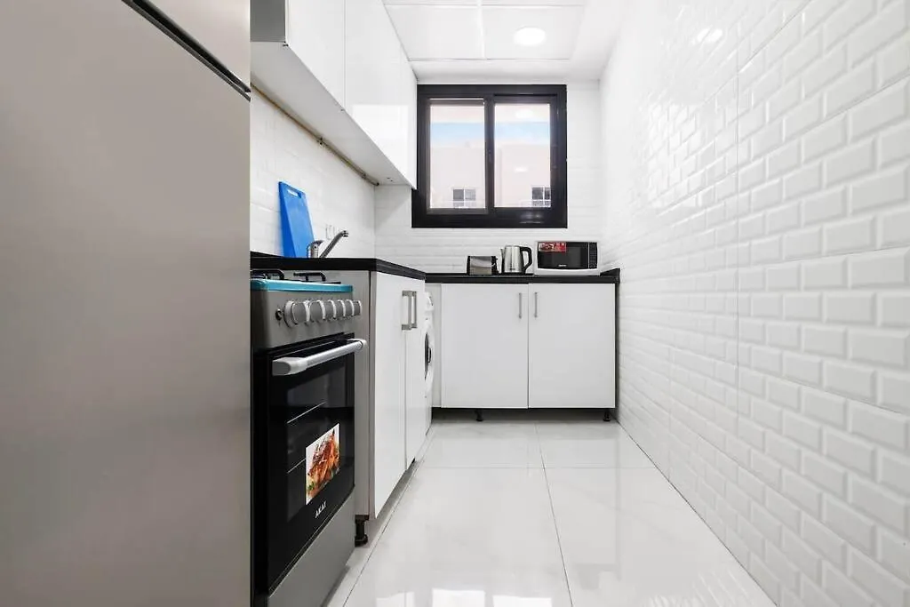 Super Deluxe Apartmentpool Dubai United Arab Emirates